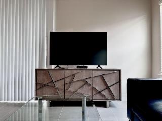 211MCV - Balmoral Resort - 1