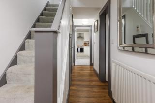 Luxurious 3 Bedroom Home in Belfasts Trendy Lisburn Road Sleeps 6 Modern & Spacious - 7