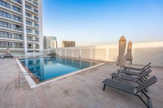 StayShort - Jebel Ali Sleeps 2 with a Beautiful Swimming Pool - 9
