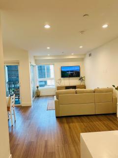 Central Hollywood Gem - Stylish & Spacious Roomy 1BD - 8