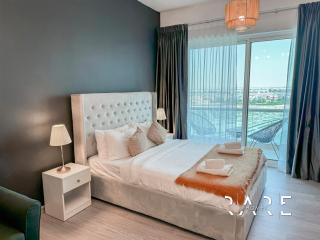 Rare Holiday Homes - Lake View - The Crescent Tower - Dubai Production City - R712 - IMPZ - 9