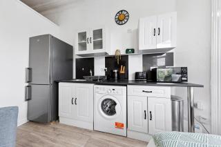 Stylish Central London Flat, Victorian Build, Sleeps 4 - 3