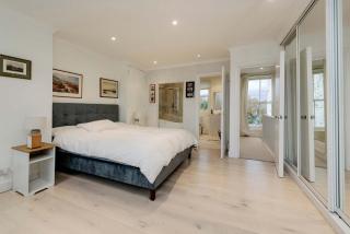 3 bed Home in Battersea with Garden - 4