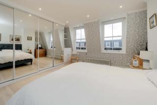 3 bed Home in Battersea with Garden - 2