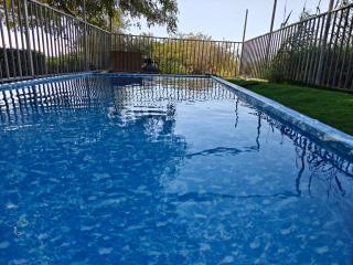 נופים בלבן - בקתה עם אמבט ספא מלבני ענק ובריכה פרטית - 1