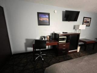 Quality Inn Grand Rapids Near Downtown - 3