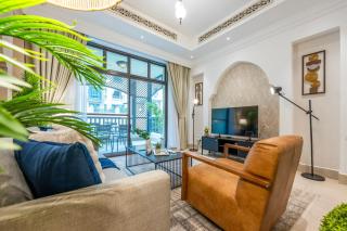 Charming 1 BR with Burj Khalifa View - 0