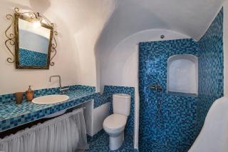 YANNIS and EFI CAVE HOUSE-SUNSET- - 1