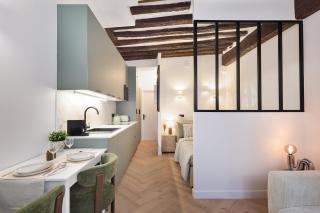 Parisian Gem with Stunning View - 3