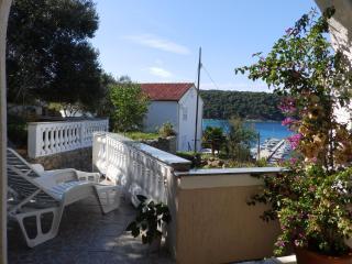 Apartments with parking space Kampor, Rab - 12273 - 1