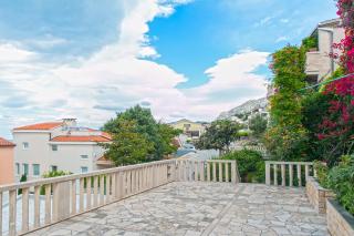 Apartments and rooms by the sea Brela, Makarska - 2752 - 1