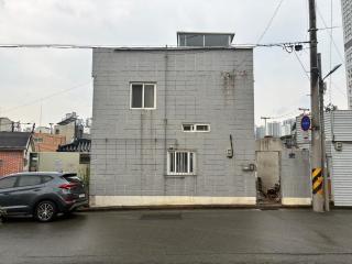 Thinker's House with Jacuzzi Stay, Dongseongro, Myeongdeok - 1