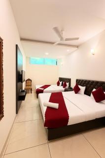 Hotel JB Regency & Banquet Hall ll Family Hotel ll Top Rated Property - 7