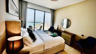 Lusail Marina promenade view apartment - 4