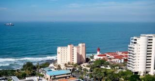 Beachfront Suite Ocean-View Balcony 300Mb Fibre - 8