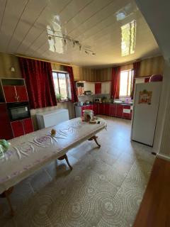 Гостевой дом с 7 комнатами - 2