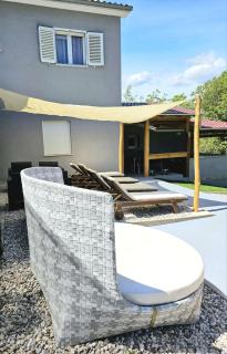 Family-friendly apartments with swimming pool Sveti Martin, Central Istria - Sredisnja Istra - 23295 - 2