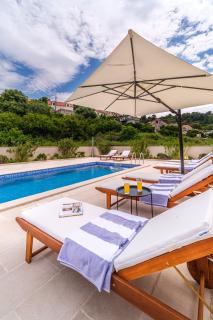 Seaside luxury villa with a swimming pool Splitska, Brac - 23815 - 1
