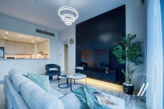 Luxury 2BR Harbour Views Tower 2 Creek Harbour Dubai - 1
