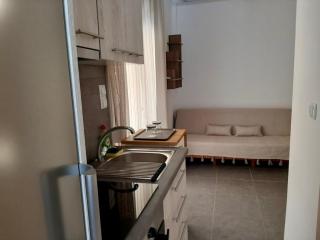 Yiannis Apartments 2 - 7