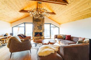 Monte Vista Luxury Chalet - 8