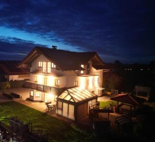 Große Ferienwohnung in bester Lage! 120qm - 9