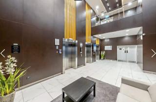 Amazing Harbour & Sea View 2BR 2BA Apartment - 1