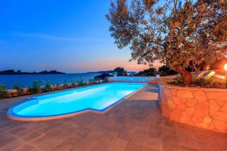 Seaside luxury villa with a swimming pool Cove Siroka, Ciovo - 11749 - 2