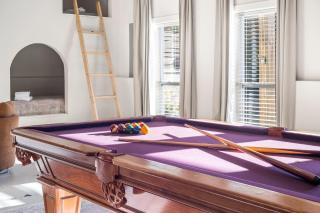 Modern Home wih Hot Tub & Backyard Oasis - 5