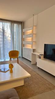 Luxury 2 Bedroom Apartment in Central Achrafieh - 9