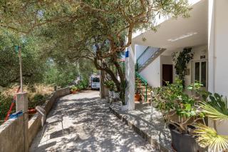 Apartments by the sea Tucepi, Makarska - 22005 - 1