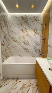 Venus Premium Apartments near Coresi Mall - 8