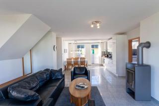 FeWo Königshörn OG Helle Wohnung mit Balkon eigenem eingezäuntem Garten und Nähe zum Meer Hunde herzlich willkommen - 1