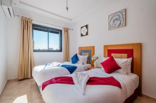 2BR Retreat in Hivernage Pool, Balcony & Parking - 0