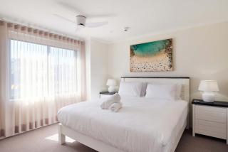 King Bed with Sofa Bed Studio at Manly - 3min walk to Corso & Manly Beach - 7