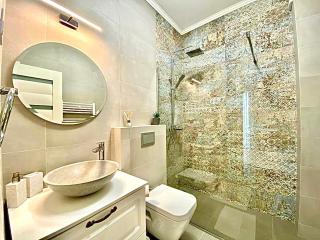 Marcony Seaview Apartments - 5