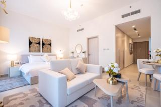 Stylish Studio with Golf Course Views Yas Island - 0