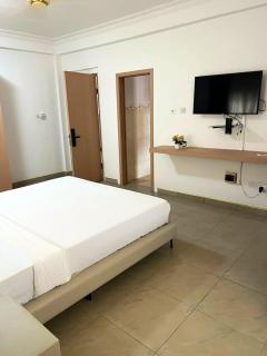 Golden Crystal Hotel - 4