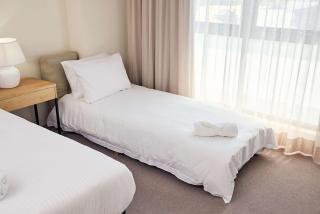 Queen Studios with Sofa Bed at Manly - 3min walk to Corso & Manly Beach - 4