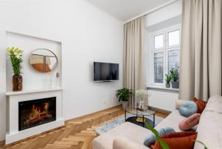 Cracow Best Location Apartment No:6 by Cozyplace - 7