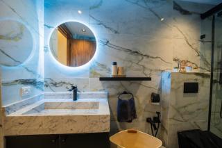 Modern Moroccan Apartment in Gueliz with Terrace - Marrakech - 3