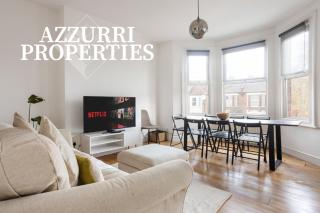 3bed Short Stays at Holland Road by Azzurri Properties Short Lets & Serviced Accommodation London Borough, Sleeps to 6 - 0