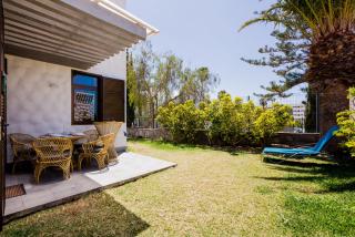 Cerca de la playa y jardin - 8