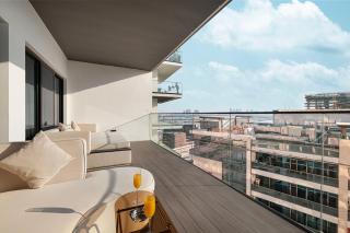 Deluxe Binghatti Suites by Hostiva - Burj View - 4