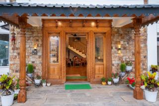 Yecha House - Mountain & Lake View Retreat, Bhimtal - 2