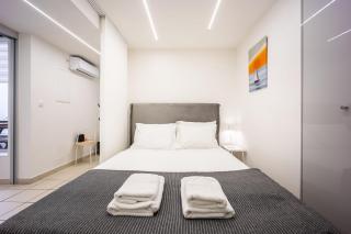 Urban Patio Apartment - 5