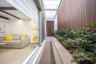 Urban Patio Apartment - 2