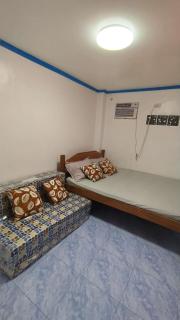 Blue House - Cozy 1BR in General Luna - 7