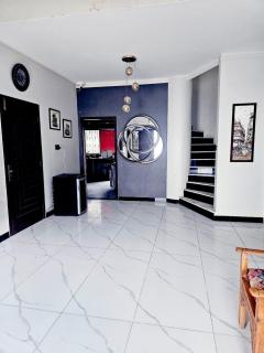 Virano Executive Guest House - Karachi - 0