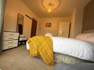 chesterton Grove - 5